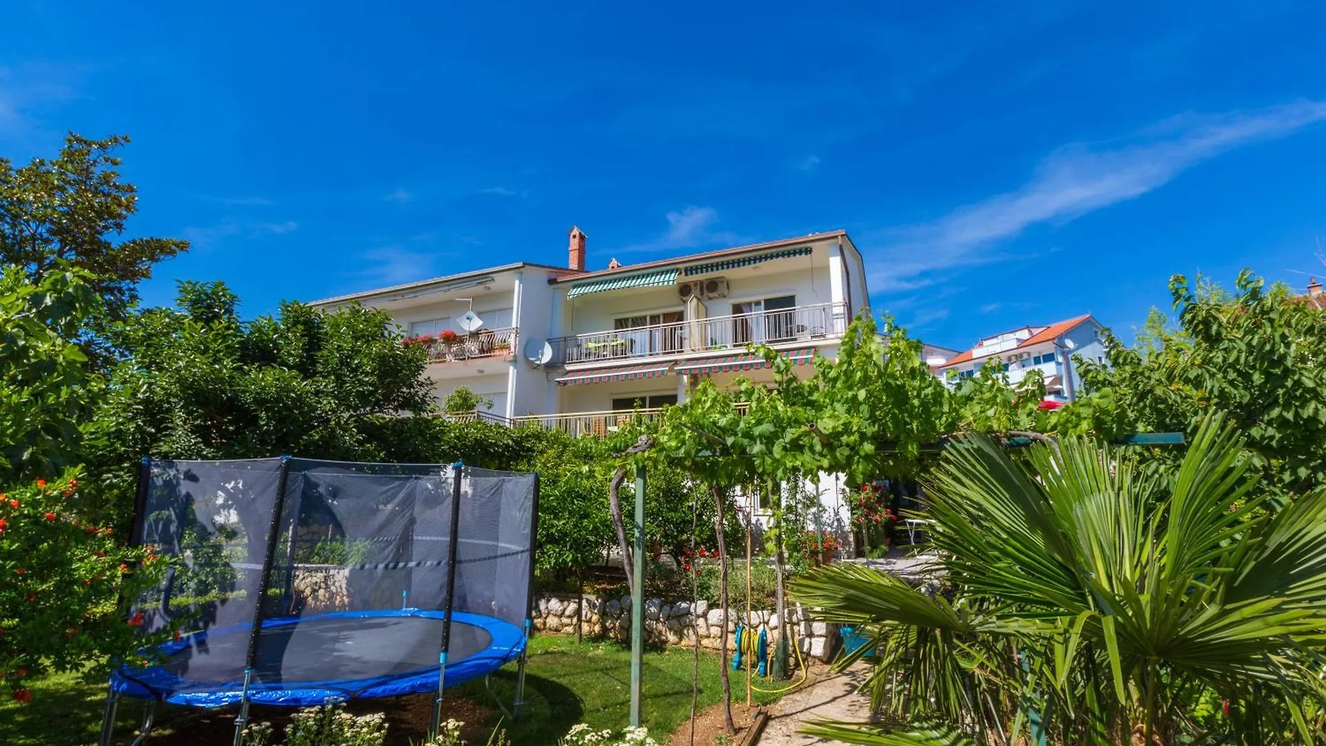 Nella. Lägenhet Crikvenica